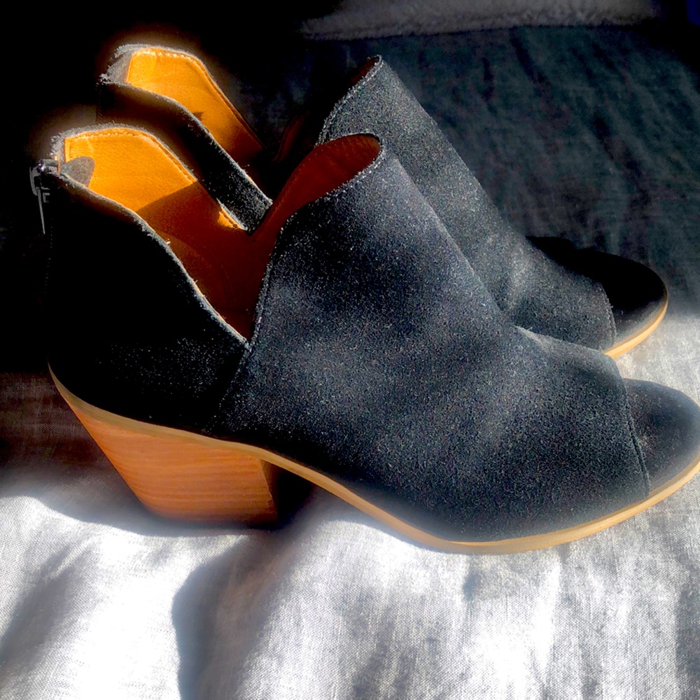 Susina suede booties
